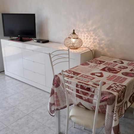 Apartamento App. Marcopolo - 100Mt Dal Mare Lido di Jesolo Exterior foto