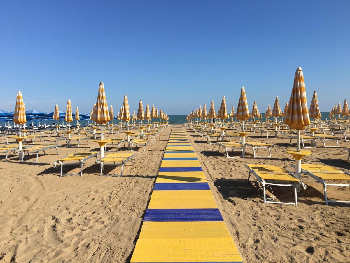 Apartamento App. Marcopolo - 100Mt Dal Mare Lido di Jesolo Exterior foto